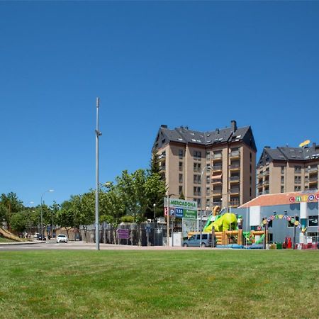 Apartamento Jaca Appartement Buitenkant foto